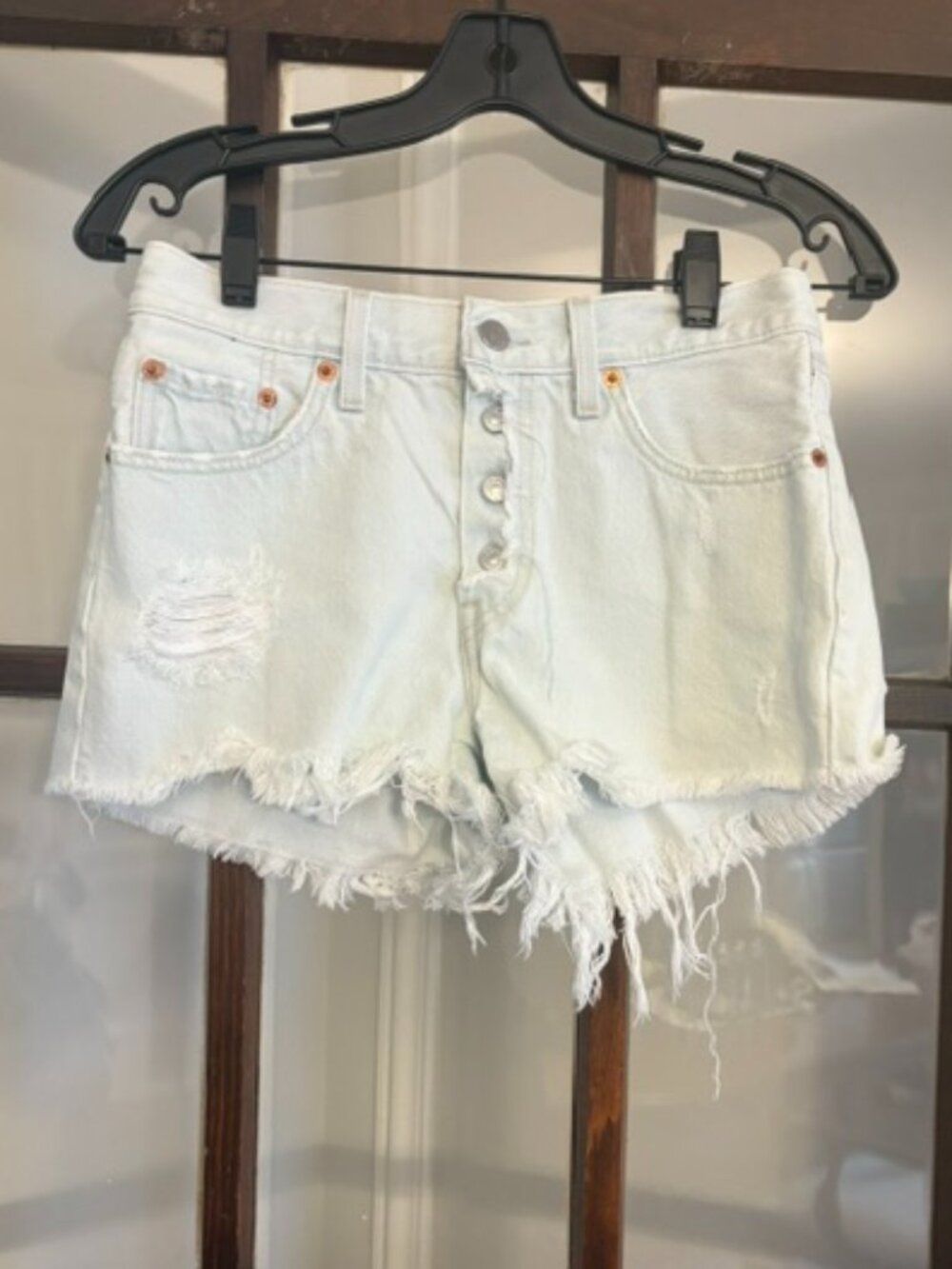 Levi's 501 Distressed Jean Shorts in Light Wash, Size 25